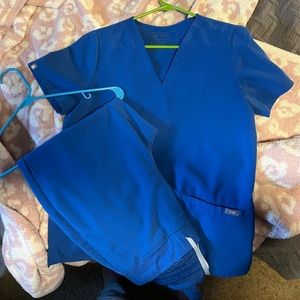 Royal blue Figs scrub set! 💙